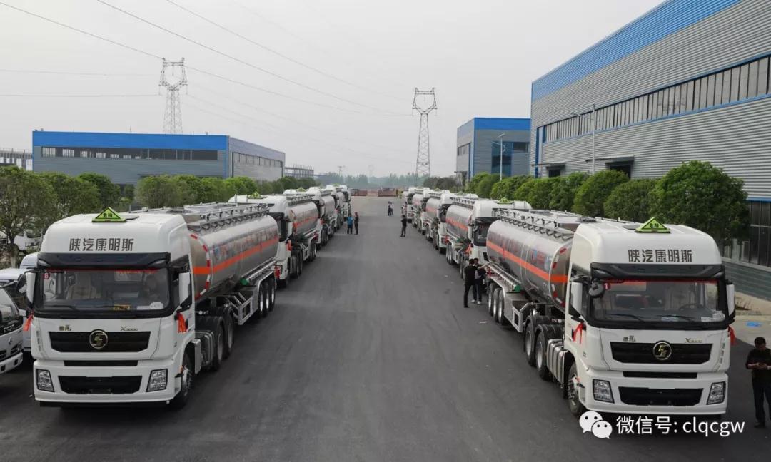 程力?；囍圃旃拘滦洼p量化全鋁合金危化運輸車成行業(yè)驕子